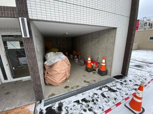 平岸駅 徒歩7分 1階の物件外観写真